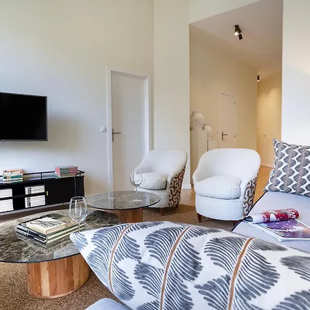 Genteel Zaragoza Seville